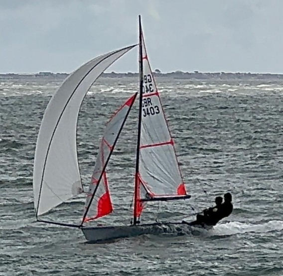 Beiboot Kleidung